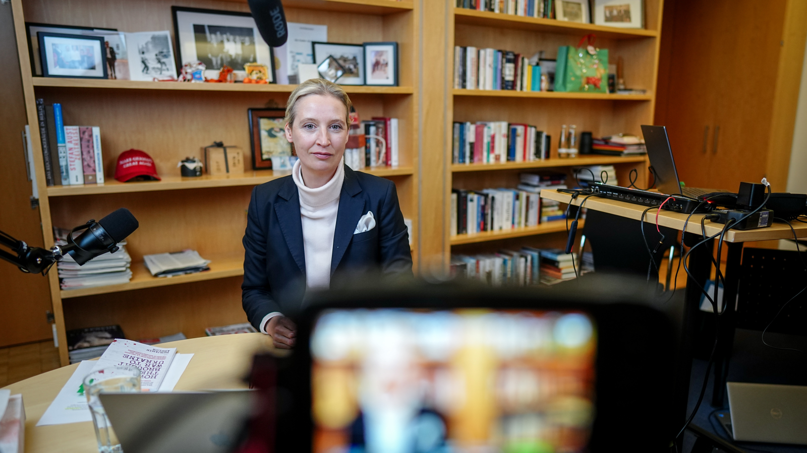 Weidel ve Musk Buluşması: Yanlış Bilgiler Verlid, Tarih Çarpıtıldı, © dpa