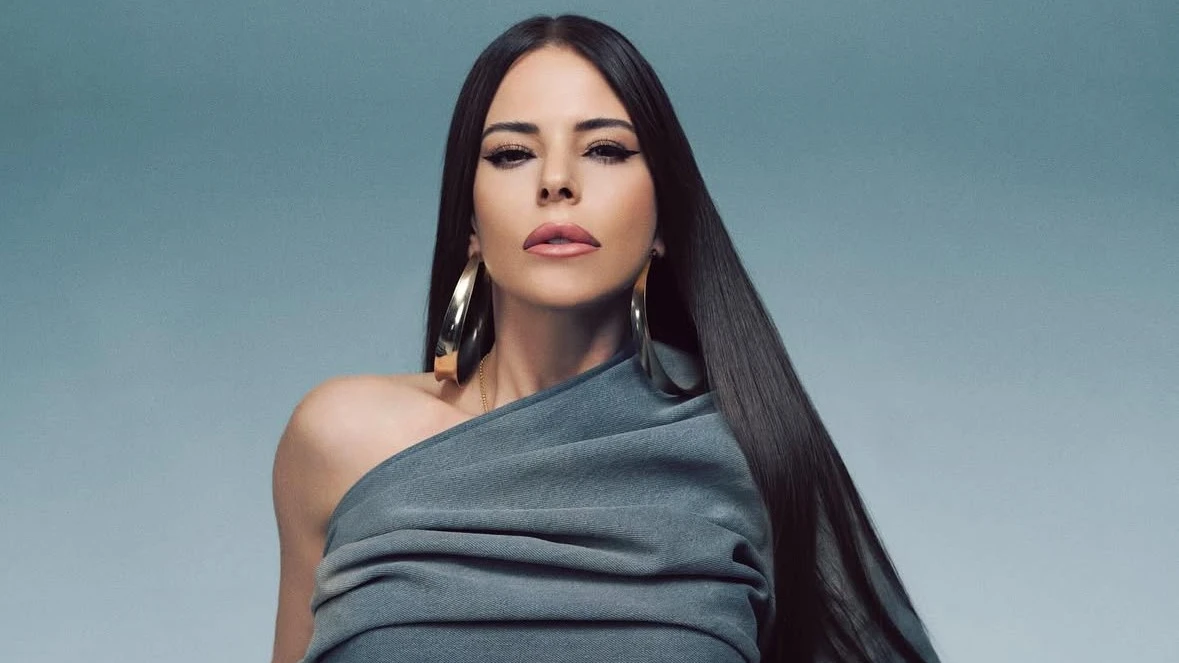 Simge Sağın: “Sezen Aksu bana bir hazine verdi!”, © simgesagin / instagram Simge Sağın: “Sezen Aksu bana bir hazine verdi!”, © simgesagin / instagram