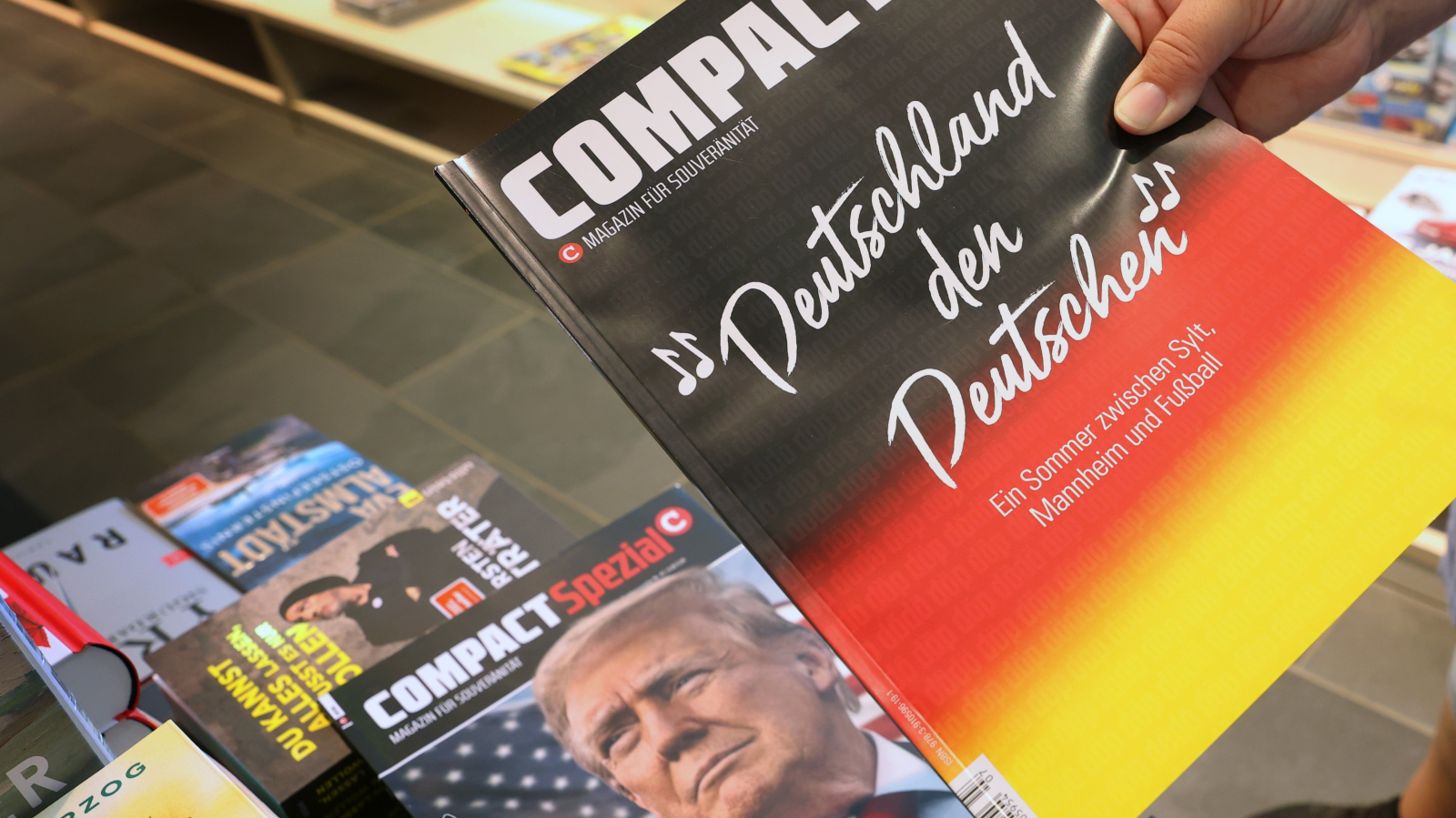  “Compact” Dergisinin Yasağı Geçici Kaldırıldı!, © dpa