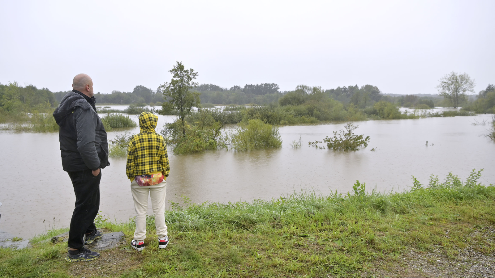 Hochwasserlage: Deutschland rüstet sich vor Flut, © FOTO: APA/MANFRED FESL