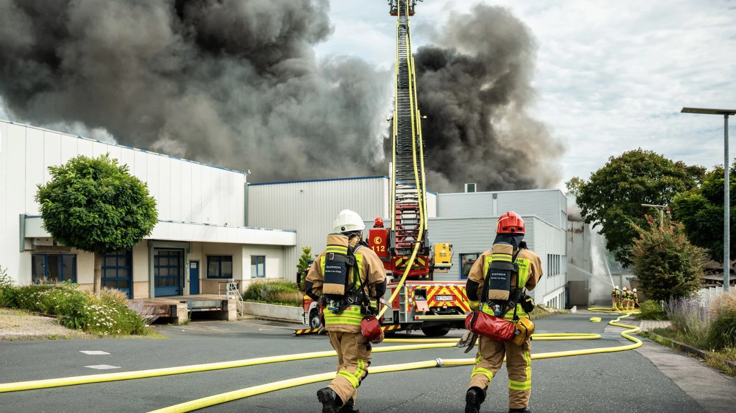 Monheim Yangınının Etkileri Sürüyor!, © dpa Monheim Yangınının Etkileri Sürüyor!, © dpa