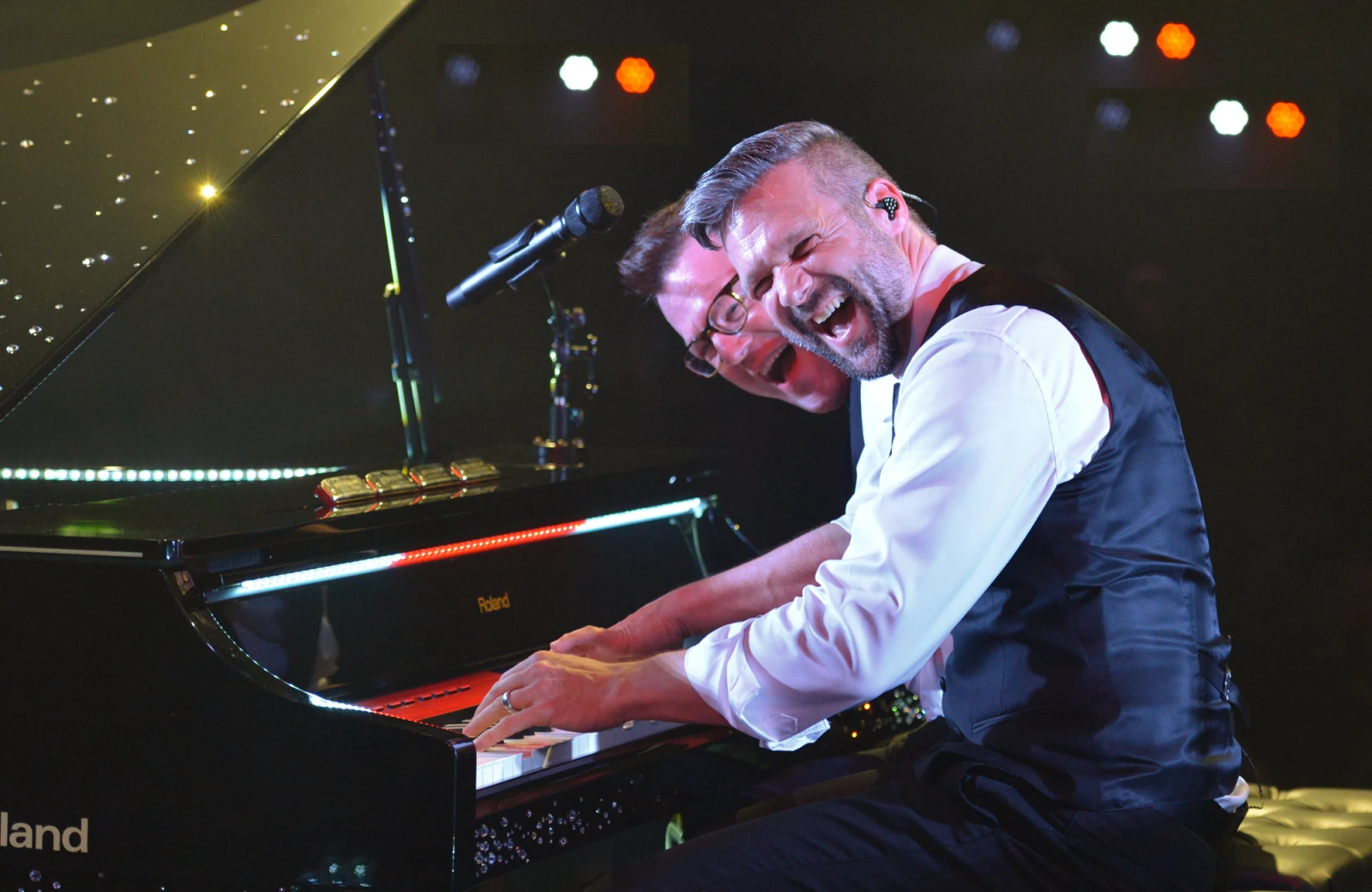 Chris & Mike - Smile special, © Chris & Mike Chris & Mike - Smile special, © Chris & Mike