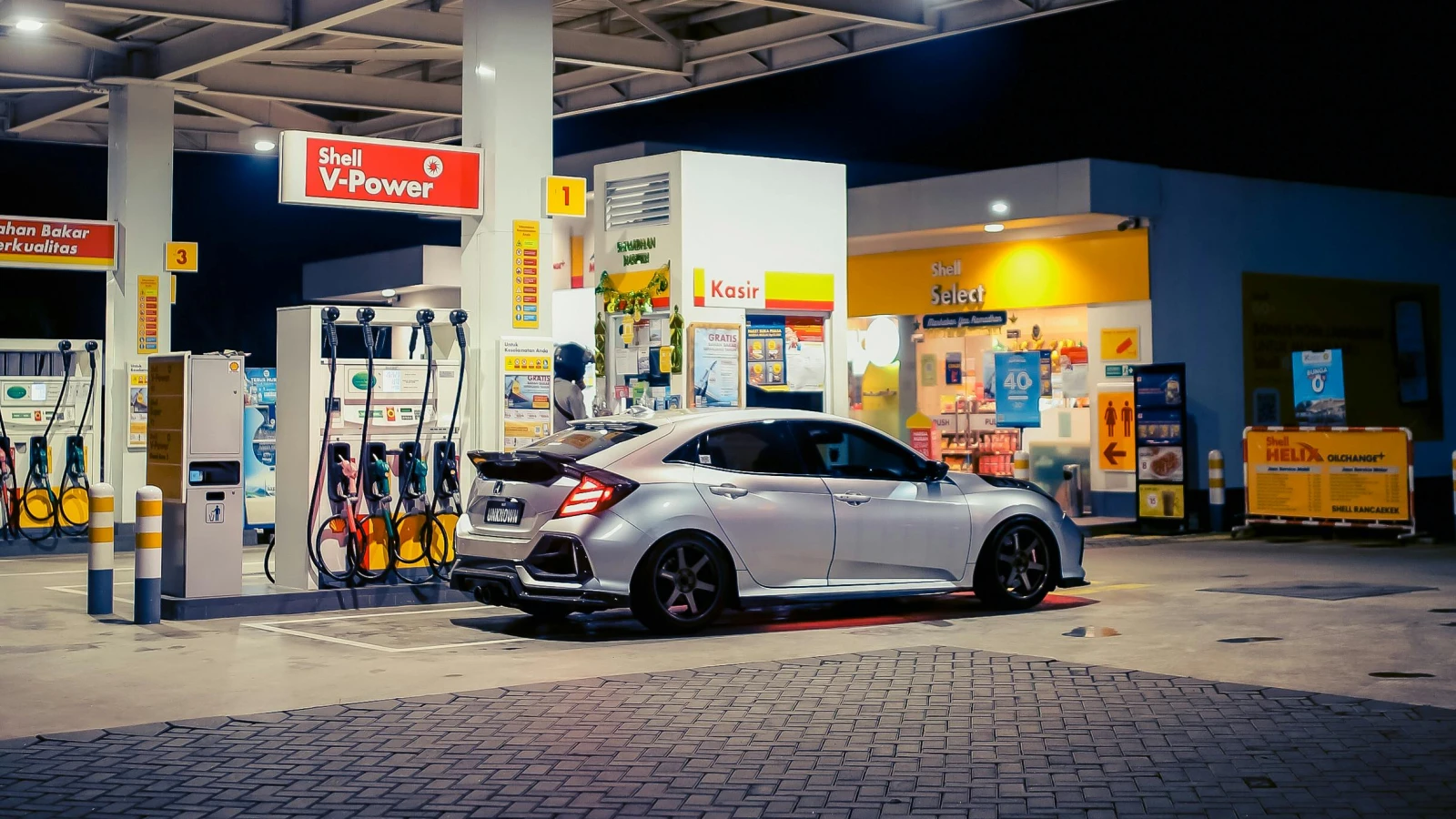 Sommerferien: Oft tankt es sich im Ausland billiger, © Muhamad Lutfi Sommerferien: Oft tankt es sich im Ausland billiger, © Muhamad Lutfi