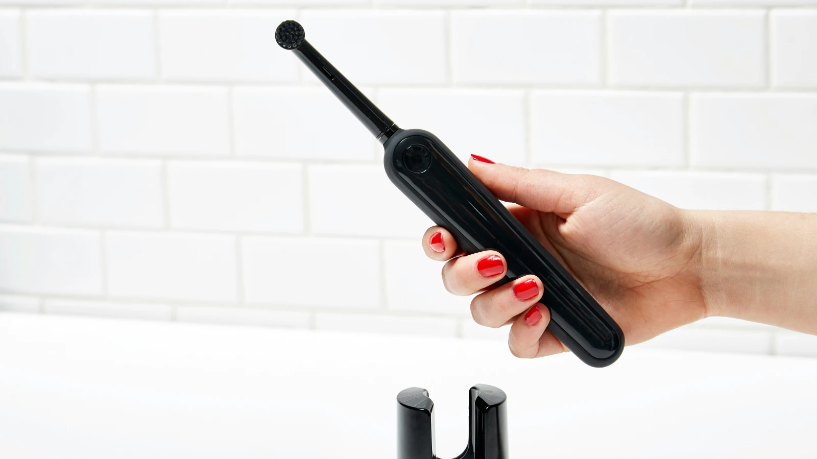 Elektrische Zahnbürsten wurden für Cyberangriffe missbraucht, © Unsplash/Goby Elektrische Zahnbürsten wurden für Cyberangriffe missbraucht, © Unsplash/Goby