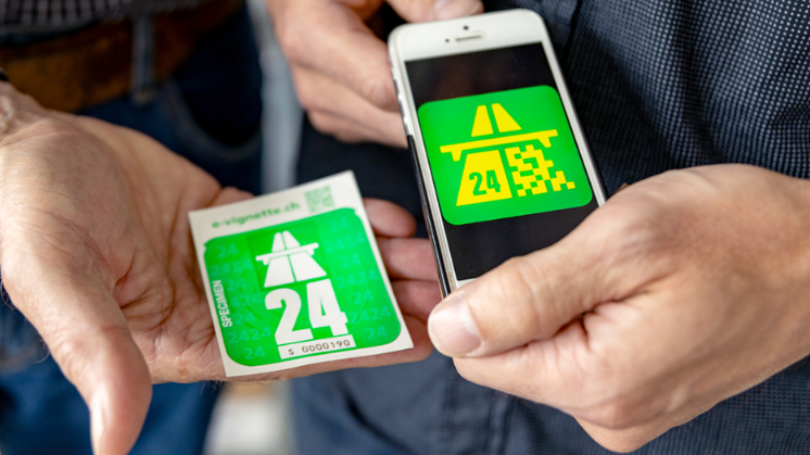 Autobahn Vignette Geschichte Schweiz Auto Fahren, © BAZG