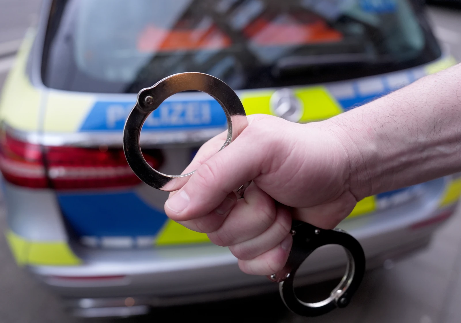 Berlin’de Koruma Parası Şiddeti Artıyor: Polis İşletmelere Uyarı Yayınladı, © Marcus Brandt/dpa Berlin’de Koruma Parası Şiddeti Artıyor: Polis İşletmelere Uyarı Yayınladı, © Marcus Brandt/dpa