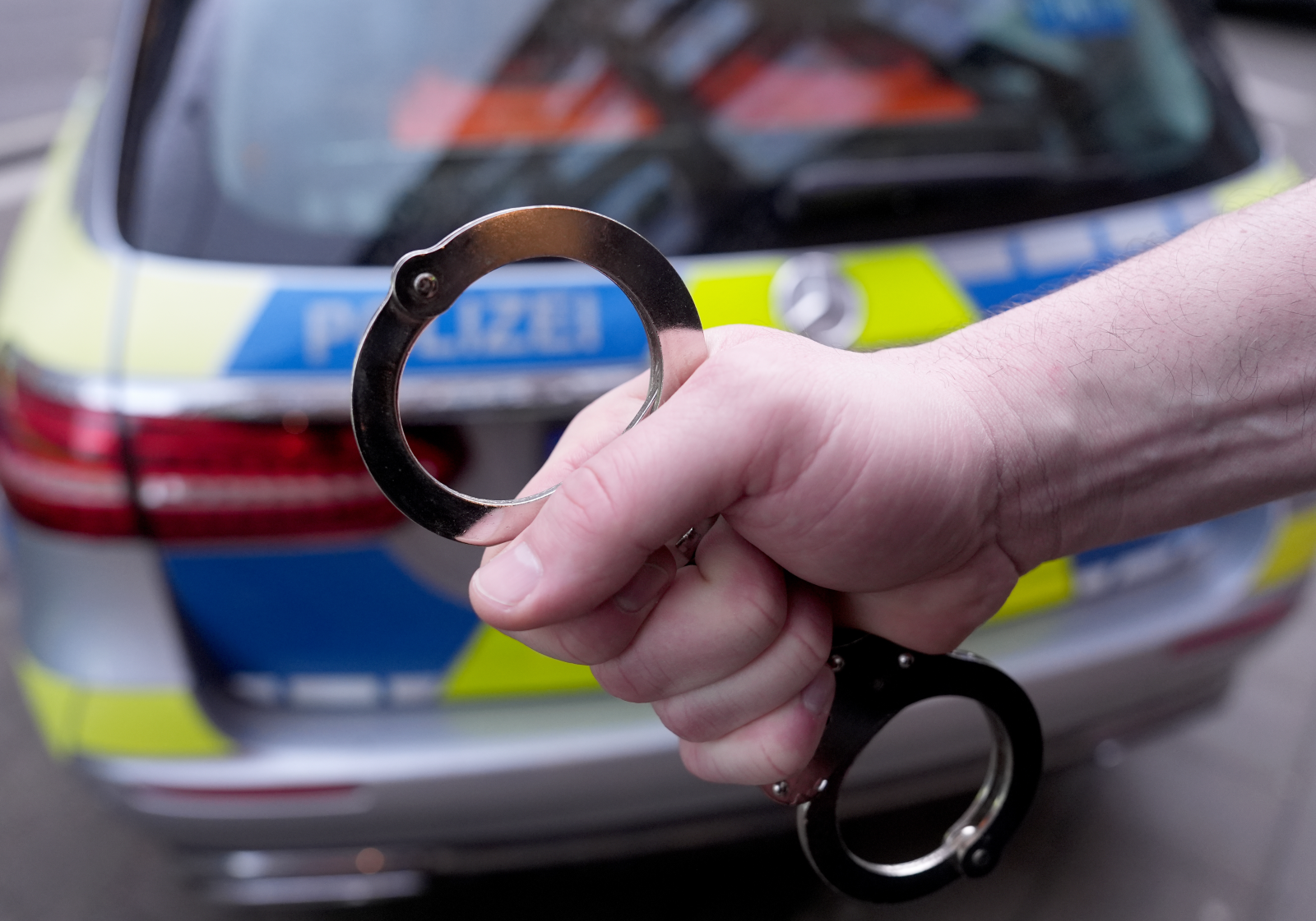 Berlin’de Koruma Parası Şiddeti Artıyor: Polis İşletmelere Uyarı Yayınladı, © Marcus Brandt/dpa