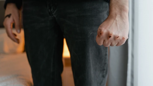 Baselbieter Jugendliche schlagen wieder häufiger zu, © MART PRODUCTION Baselbieter Jugendliche schlagen wieder häufiger zu, © MART PRODUCTION