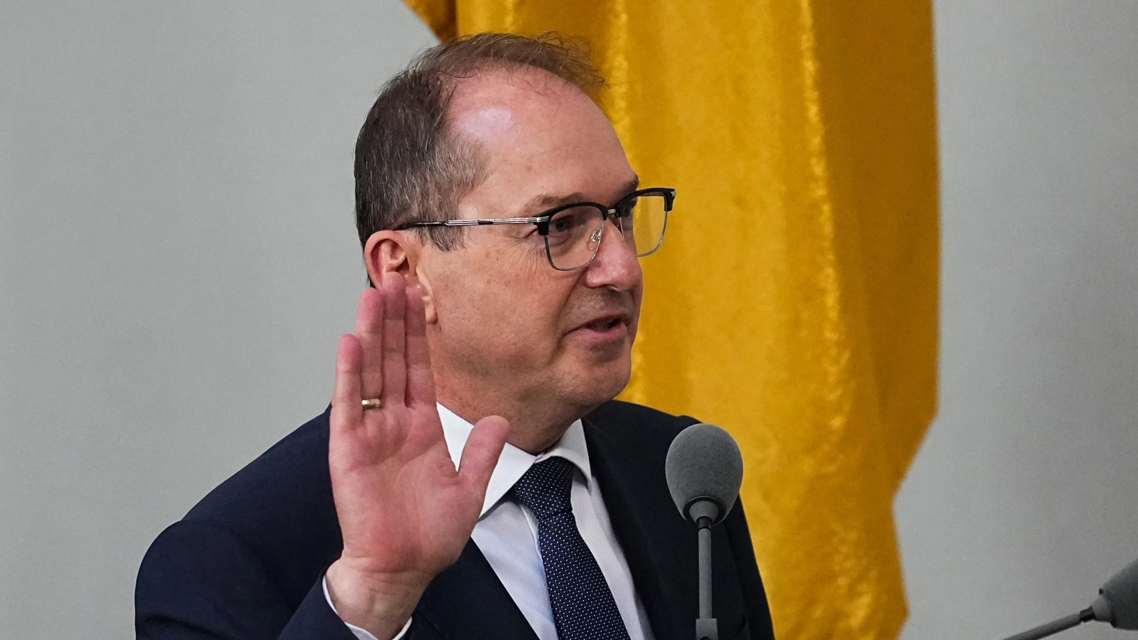 Almanya’da Sığınma Politikası Değişti: Dobrindt Tüm Sınır Kapılarında İlticayı Durdurdu, © Michael Kappeler/dpa Almanya’da Sığınma Politikası Değişti: Dobrindt Tüm Sınır Kapılarında İlticayı Durdurdu, © Michael Kappeler/dpa