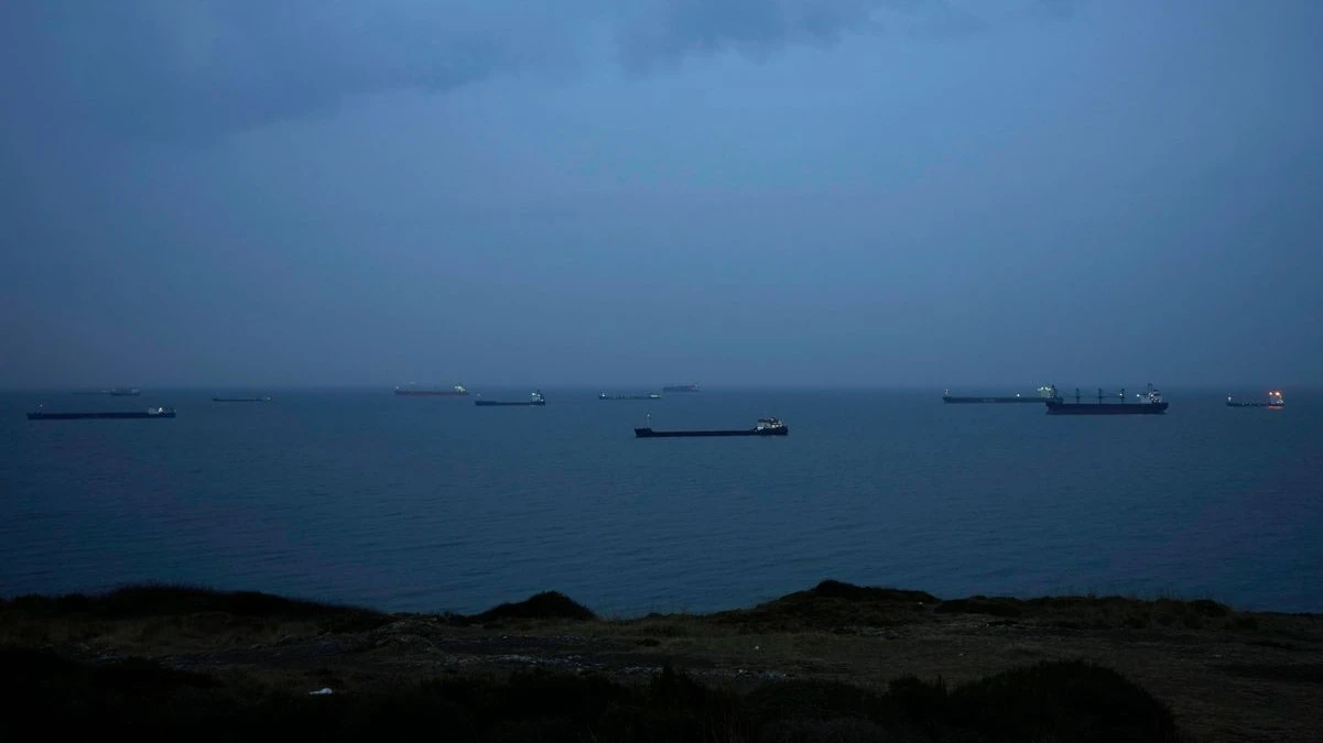 Karadeniz’de Türk Tankerine Saldırı!, © Khalil Hamra/AP/dpa Karadeniz’de Türk Tankerine Saldırı!, © Khalil Hamra/AP/dpa