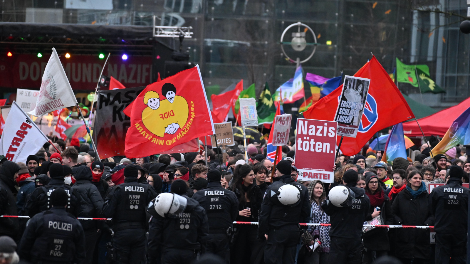 Höcke’ye Tepki Büyüyor: Protestolar Dortmund’dan Düsseldorf’a Taşındı, © Benjamin Westhoff/dpa