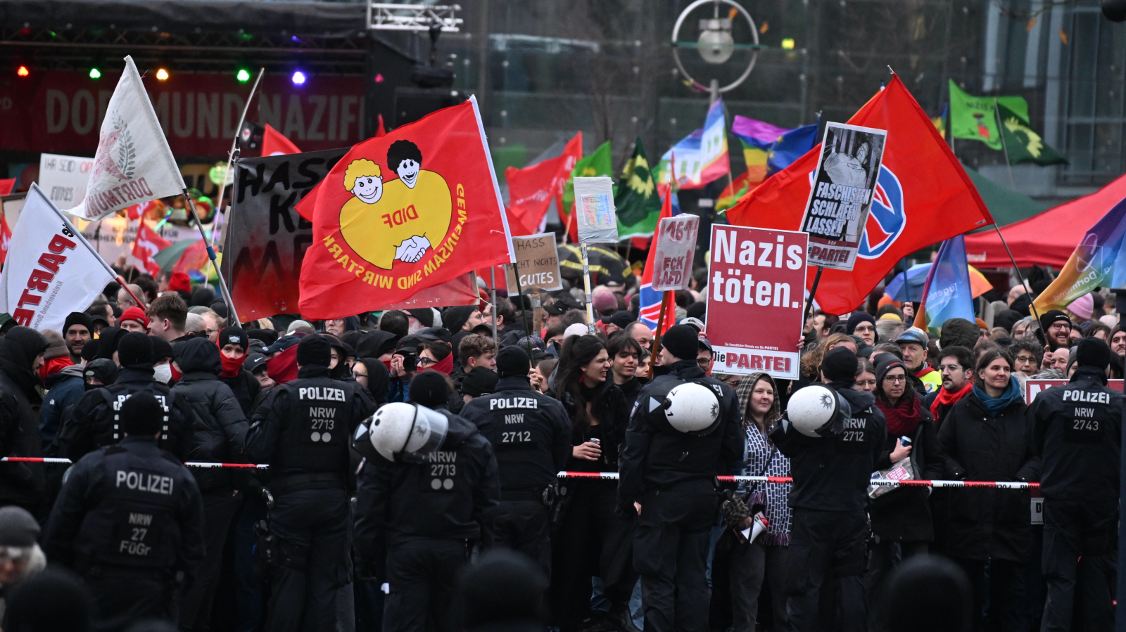 NRW’de Höcke protestoları: Binlerce kişi sokakta, © Benjamin Westhoff/dpa