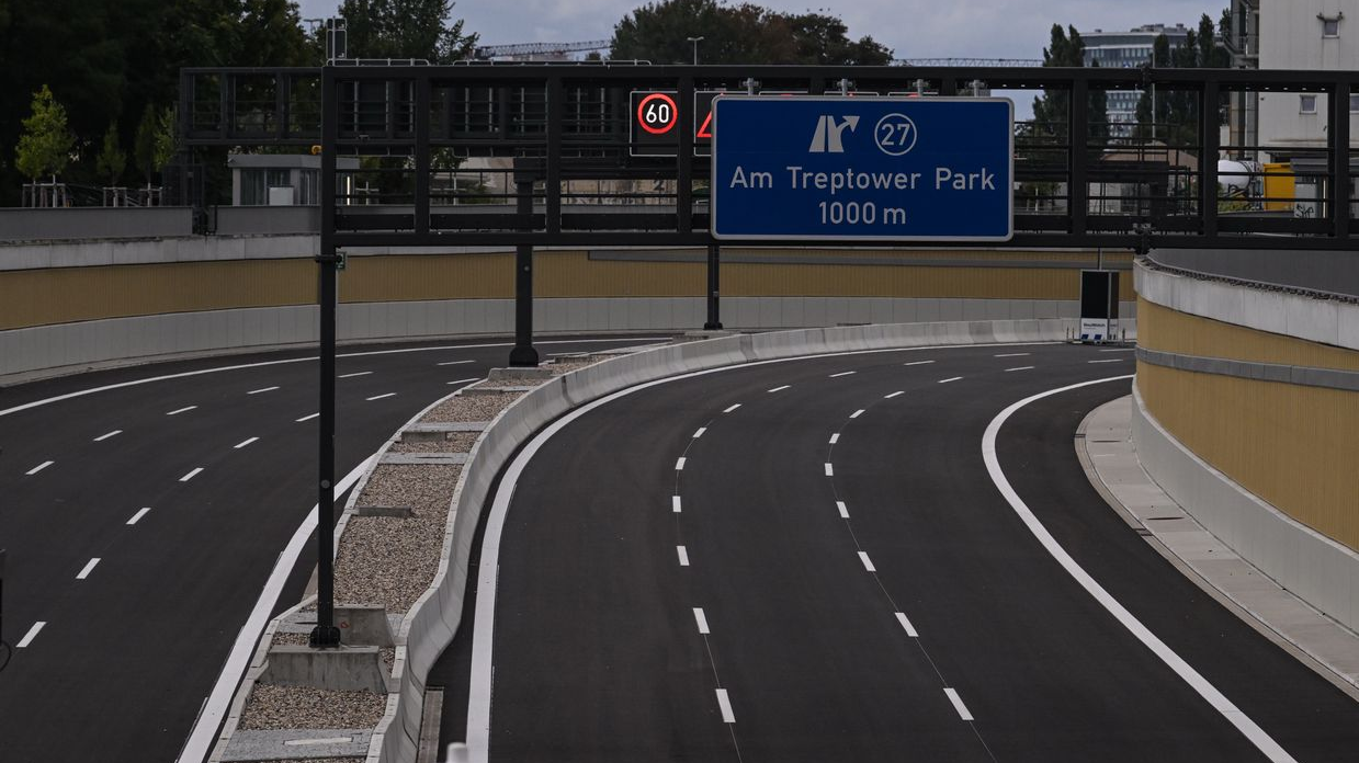 Berlin’de A100 Otoyolunun Yeni Kısmı Açılıyor!, © Britta Pedersen/dpa