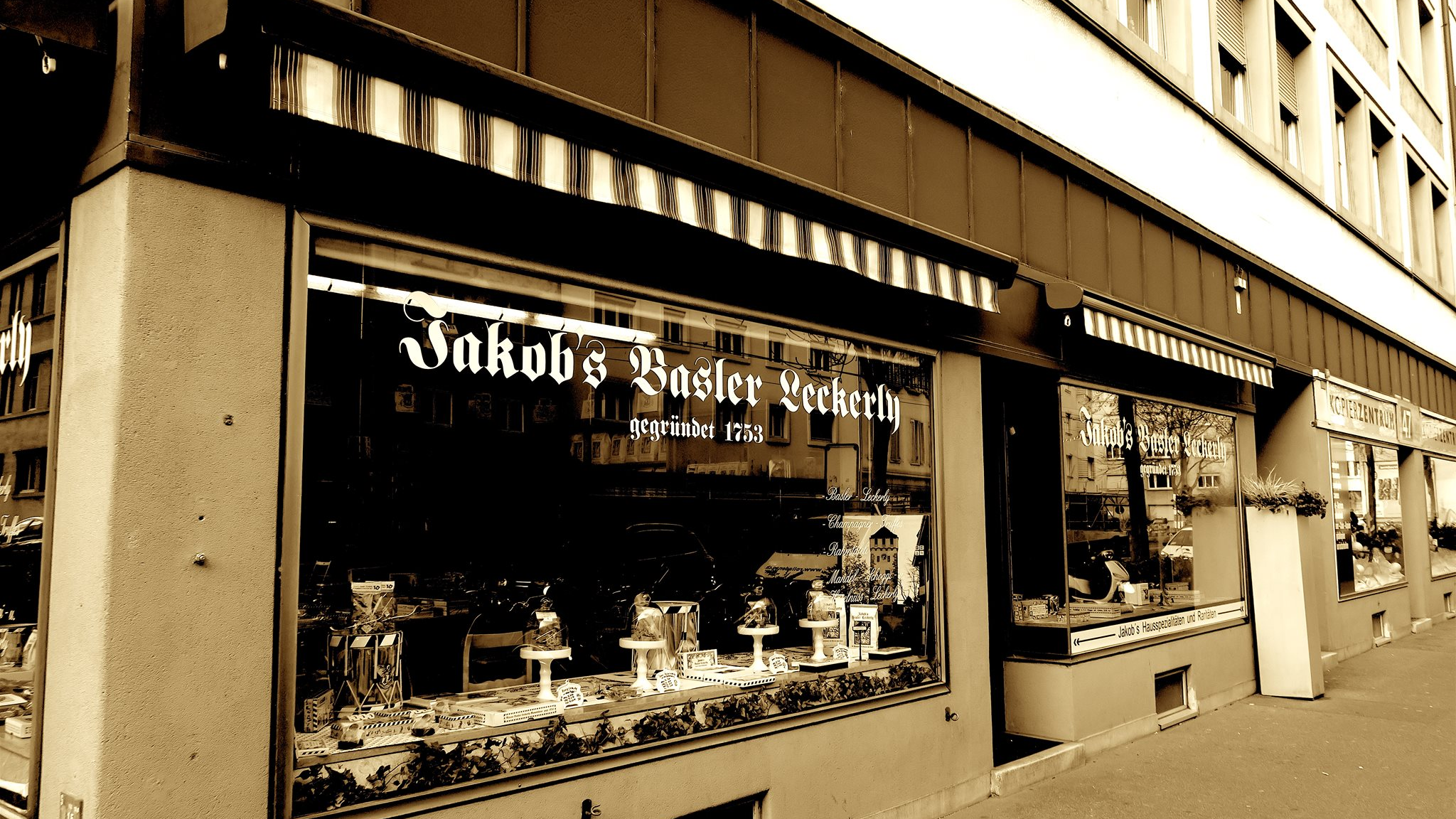 © baslerleckerly.ch