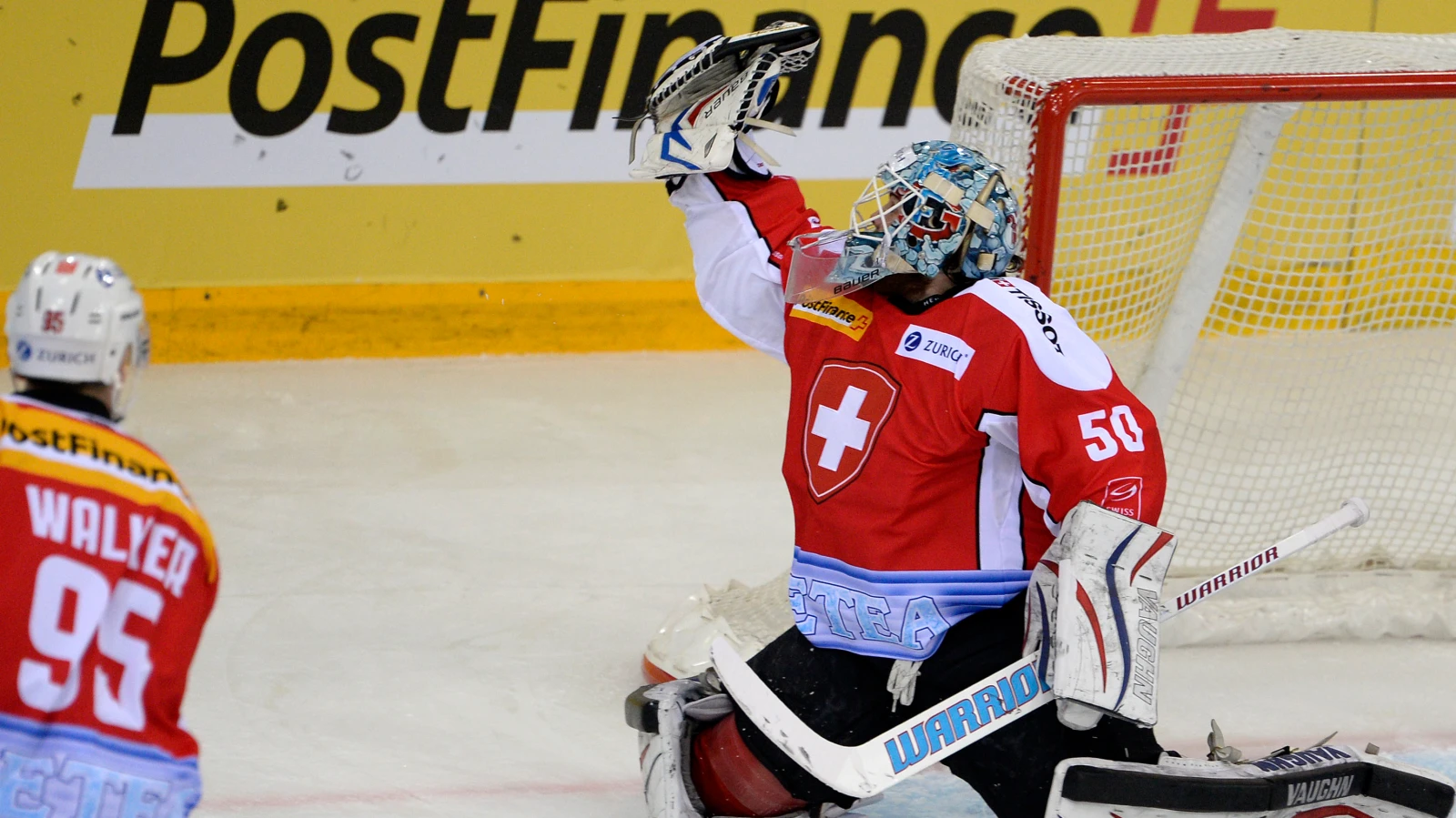 Schweizer Eishockey-Nati ohne Schweizerkreuz auf dem Eis, © Keystone-SDA Schweizer Eishockey-Nati ohne Schweizerkreuz auf dem Eis, © Keystone-SDA