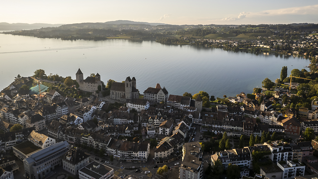 Neues Berufs- und Weiterbildungszentrum in Rapperswil, © Keystone / SDA
