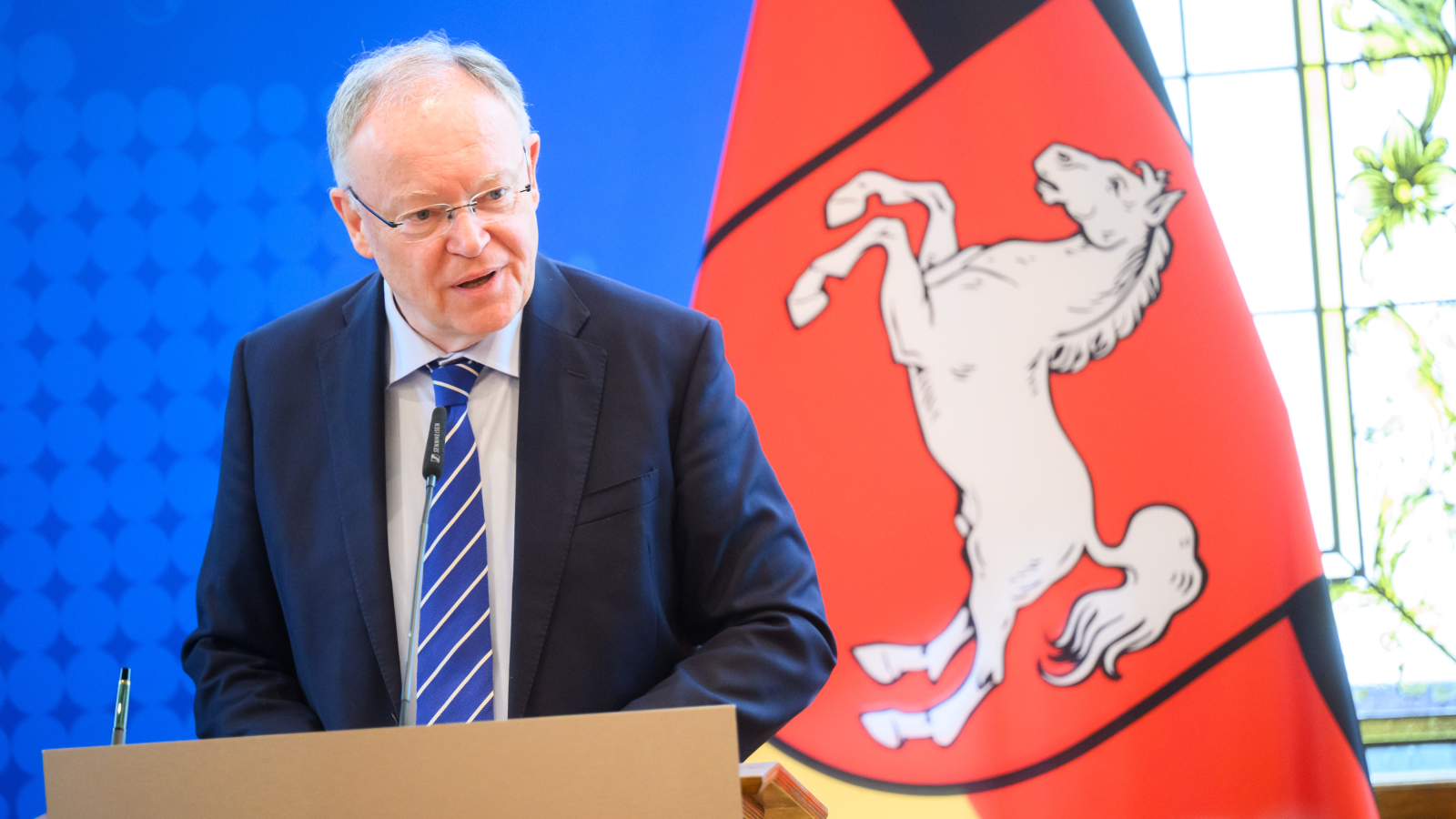 Aşağı Saksonya Eyalet Başkanı Weil çekildiğini açıkladı, © Julian Stratenschulte/dpa