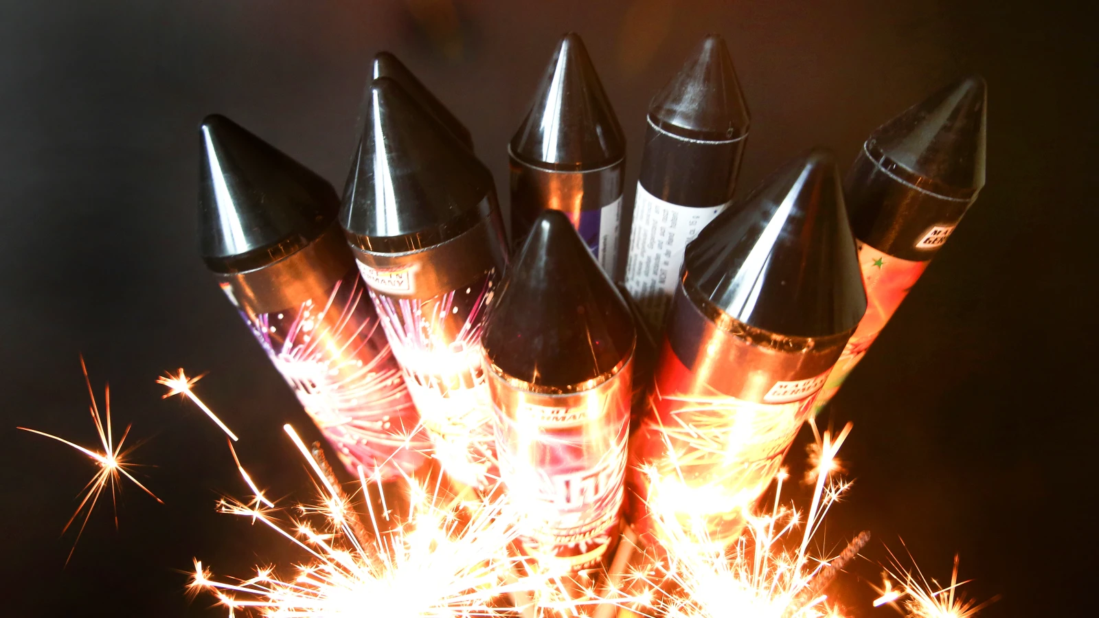 Frankfurt’ta Yılbaşı Havai Fişekleri Yasaklanan Yeni Alanlar!, © dpa Frankfurt’ta Yılbaşı Havai Fişekleri Yasaklanan Yeni Alanlar!, © dpa