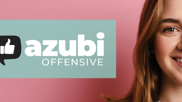 junges Mädchen lächelnd, © shutterstock