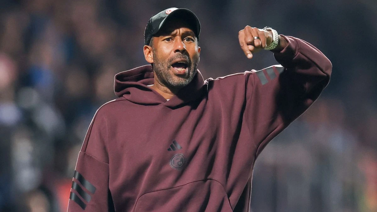 Werder Bremen’de Yeni Dönem: Thioune Göreve Geldi!, © Christoph Reichwein/dpa Werder Bremen’de Yeni Dönem: Thioune Göreve Geldi!, © Christoph Reichwein/dpa