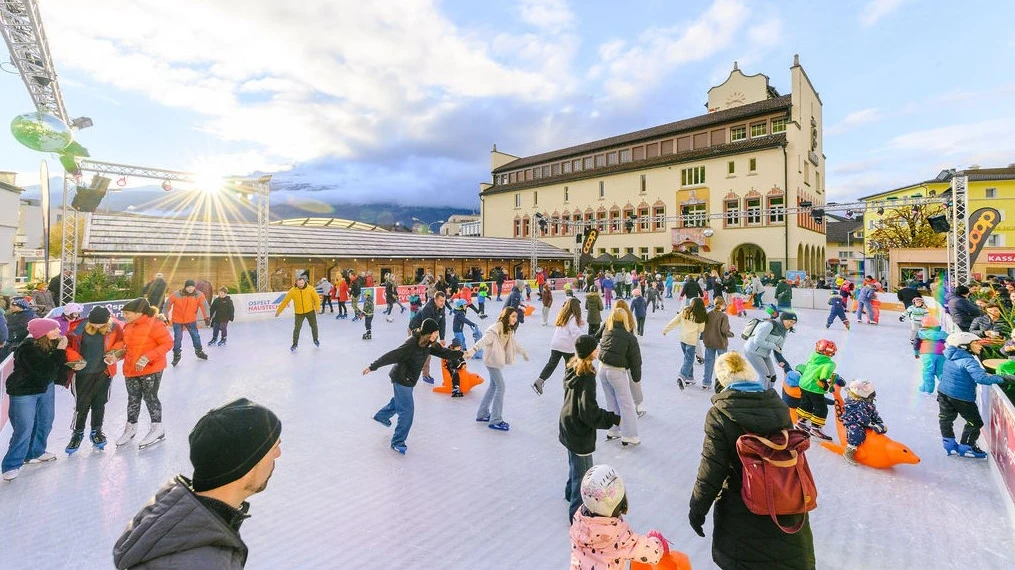 Vaduz on Ice wird heute feierlich eröffnet, © STANDORTMARKETING VADUZ Vaduz on Ice wird heute feierlich eröffnet, © STANDORTMARKETING VADUZ