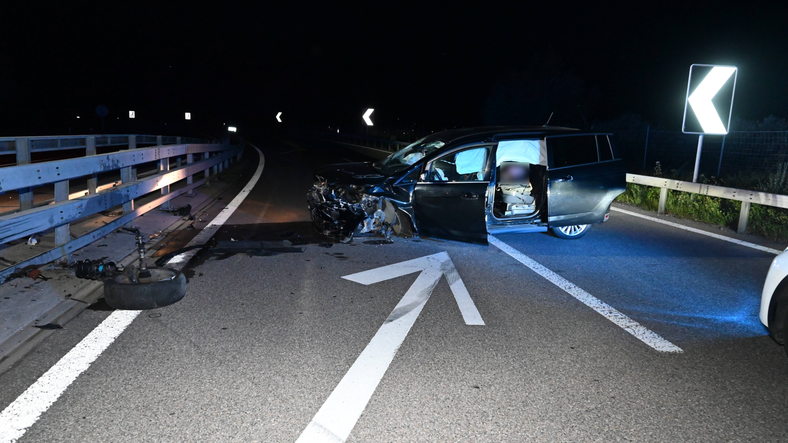 Selbstunfall auf der A13 bei Mels, © Kantonspolizei St. Gallen