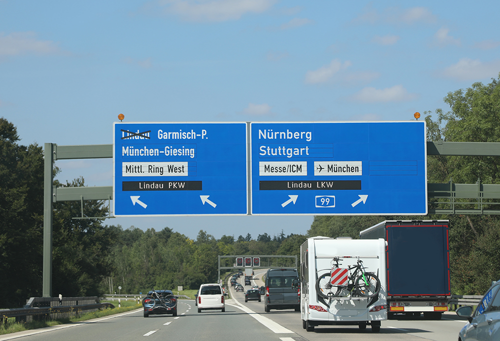 Ende der Weihnachtsferien: Rückreisewelle kann zu Problemen auf den Straßen führen, © ChiccoDodiFC, Shutterstock