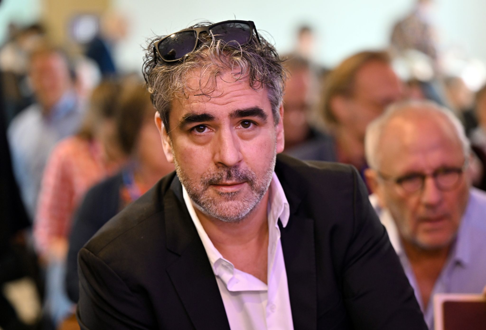 Der Journalist Deniz Yücel nimmt an der Mitgliederversammlung in Gotha teil.