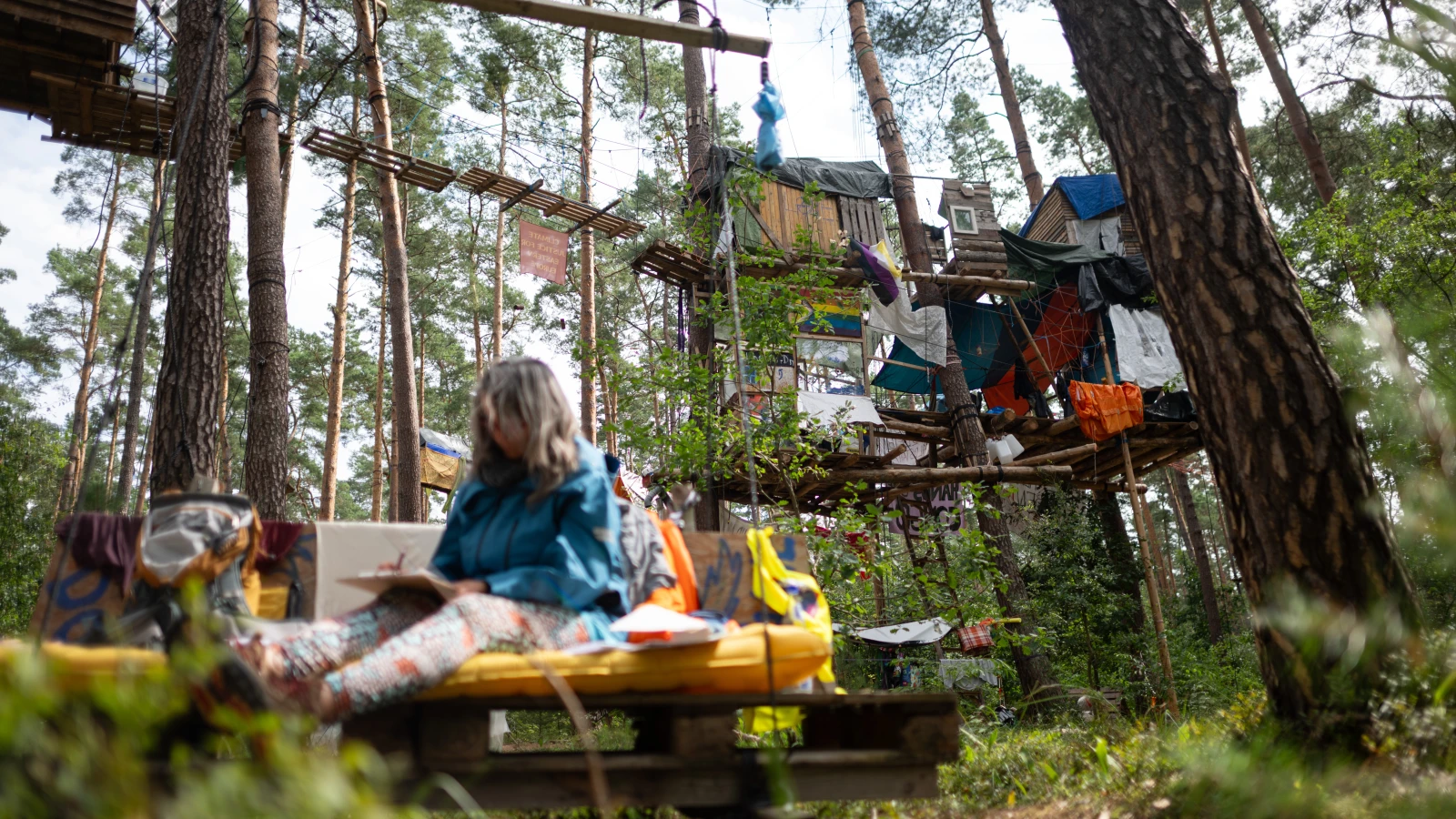 Tesla Protesto Kampında Temizlik!, © dpa Tesla Protesto Kampında Temizlik!, © dpa