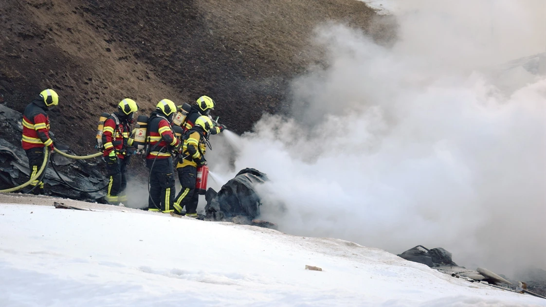 Alle Insassen eines Kleinflugzeugs sterben bei Absturz in La Punt, © Keystone/SDA Alle Insassen eines Kleinflugzeugs sterben bei Absturz in La Punt, © Keystone/SDA