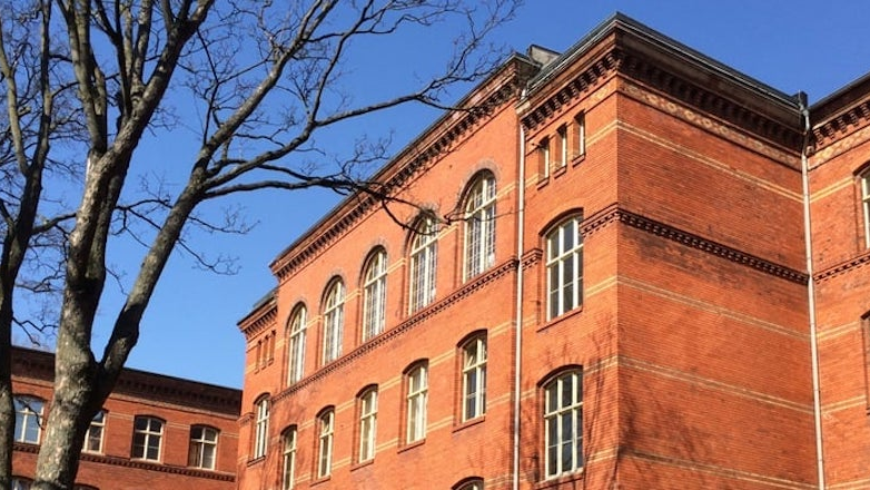 Bazı Okullarda Öğrencilerden Dini Baskı Geldiği İddia Edildi!, © shutterstock