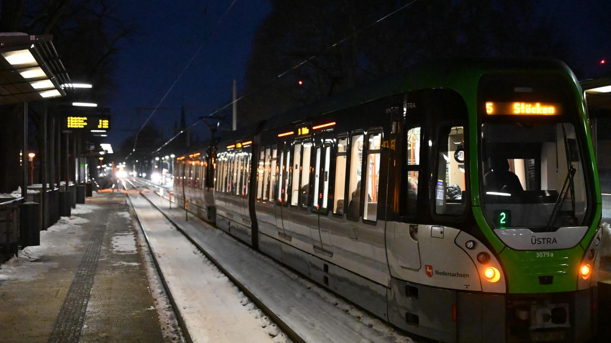 Kış Havası Demiryolunu Vurdu!, © Shireen Broszies/dpa