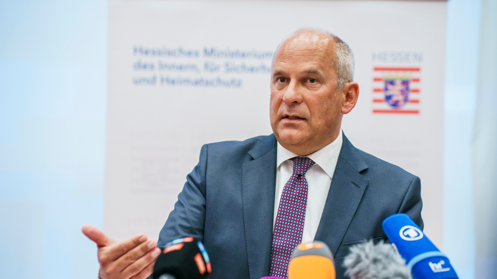 Frankfurt’ta Polis Şiddeti Soruşturması: 17 Memur Hakkında İnceleme, Revir Yönetimi Değişti, © Andreas Arnold/dpa