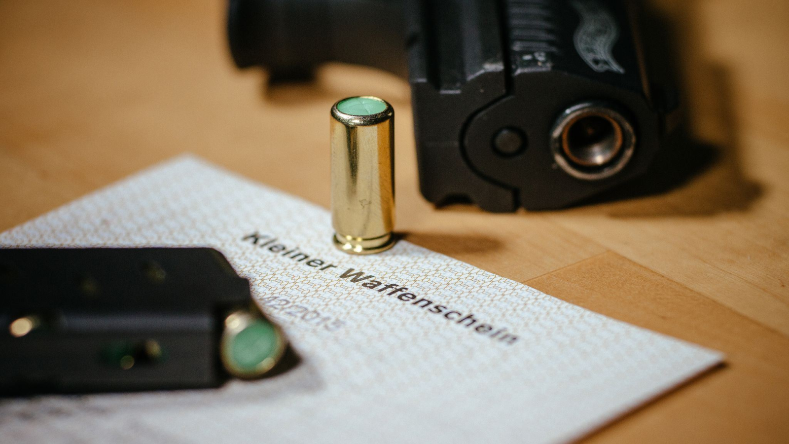 Aşırılık Yanlılarının Silahlanmasının Önüne Geçilemiyor!, © dpa