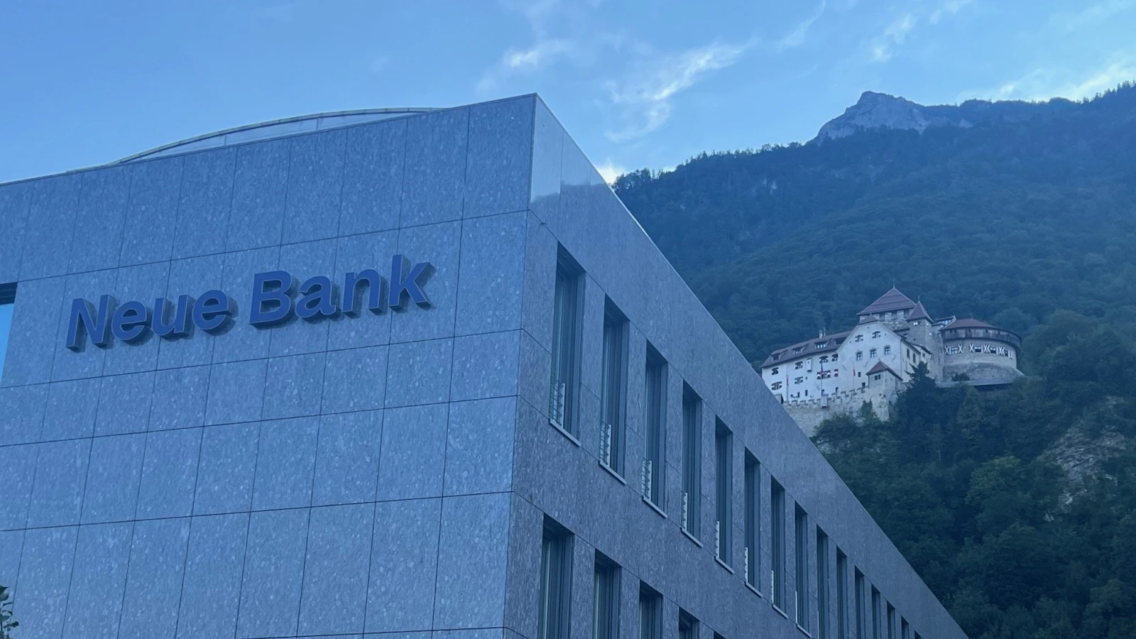 Neue Bank zeigt sich trotz weniger Gewinn zufrieden, © Neue Bank Neue Bank zeigt sich trotz weniger Gewinn zufrieden, © Neue Bank