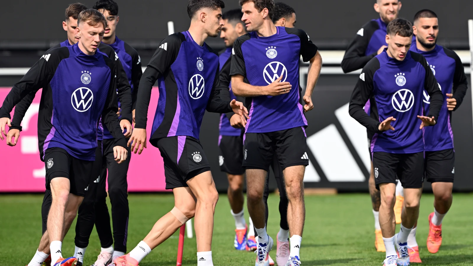 Alman Milli Takımı DFB, Ukrayna ile Hazırlık Maçına Hazırlanıyor, © dfb Alman Milli Takımı DFB, Ukrayna ile Hazırlık Maçına Hazırlanıyor, © dfb