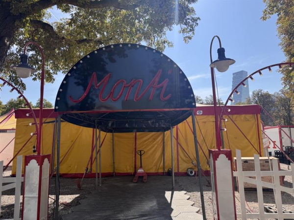 Monti Eingang, © Radio Basilisk