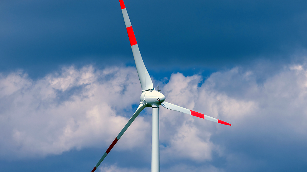 Erneuerbare Energien müssen laut IEA schneller wachsen, © Keystone-SDA