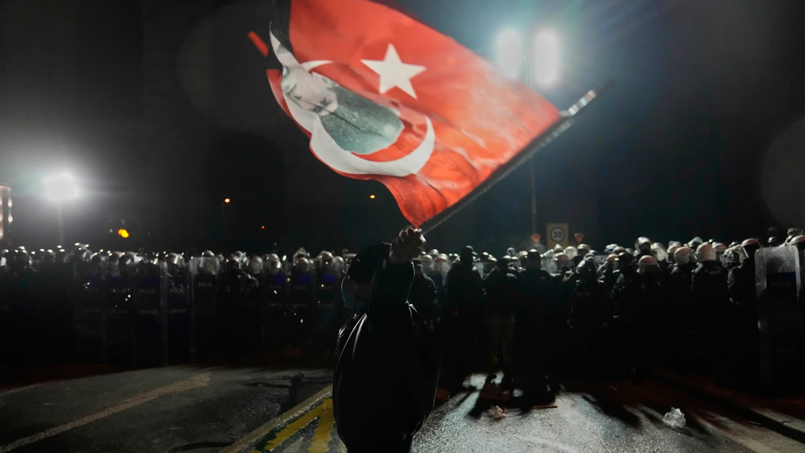 Untersuchungshaft für Imamoglu angeordnet, © Keystone / AP / Khalil Hamra Untersuchungshaft für Imamoglu angeordnet, © Keystone / AP / Khalil Hamra