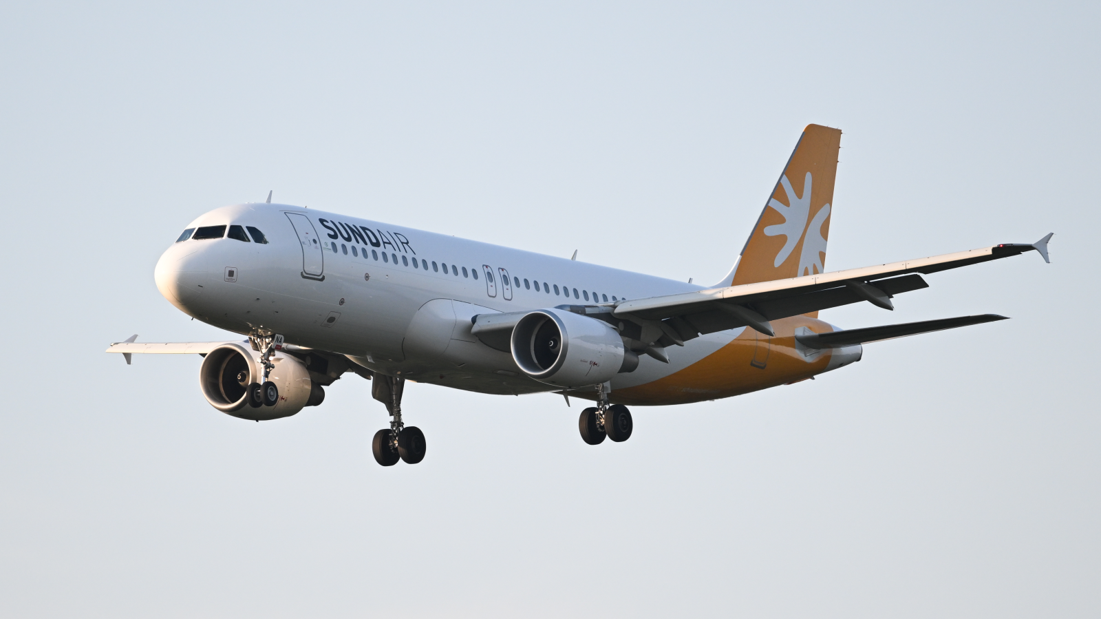 171 Kişi İsrail'den Özel Uçuşla Frankfurt'a Geldi!, © Arne Dedert/dpa