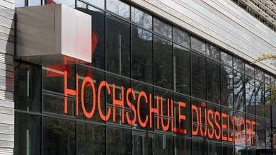 NRW’de Okul Müdürü Eksikliği: Çözüm Arayışları Sürüyor, © shutterstock