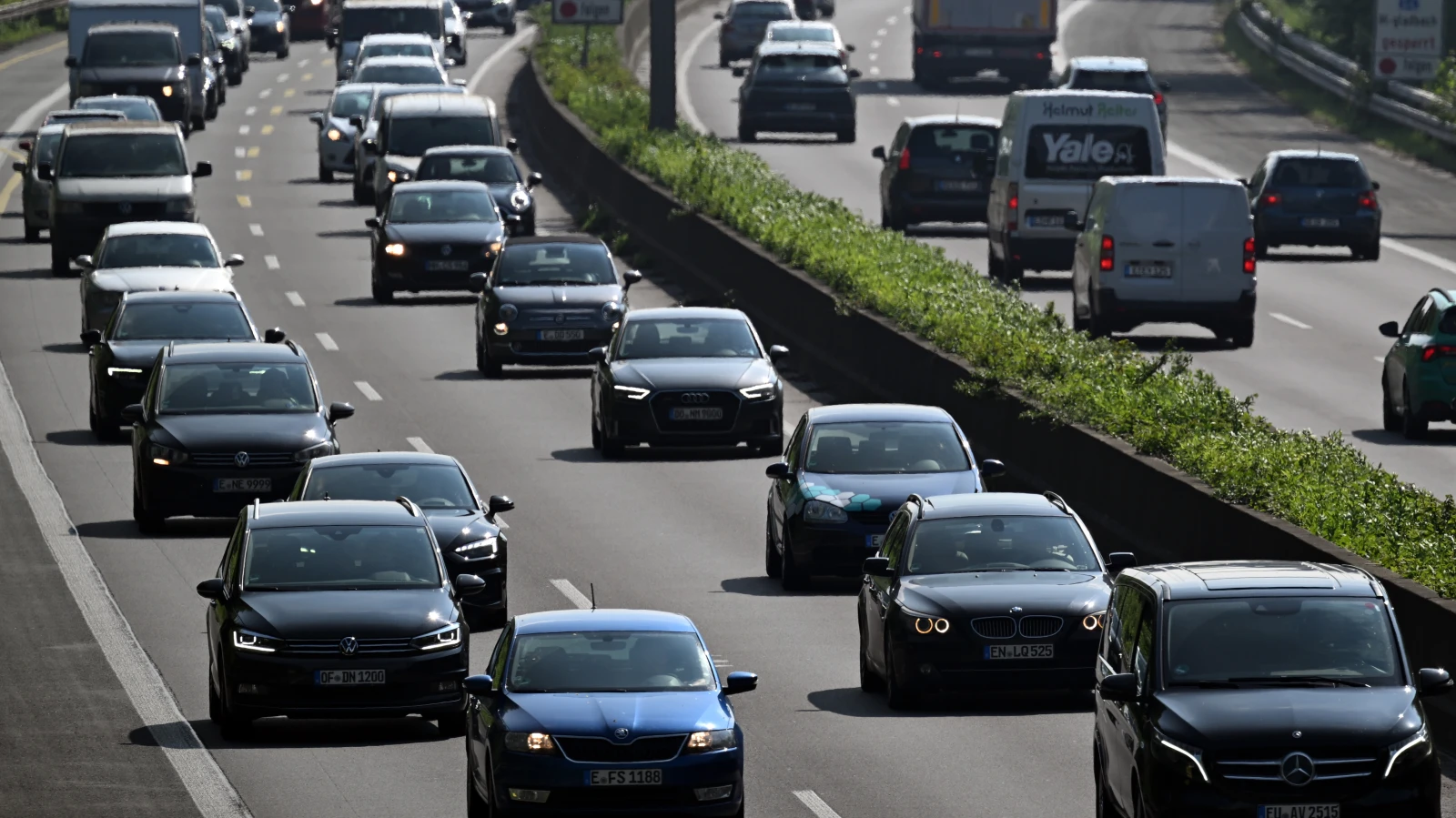 A1-Einfahrt nach Panne der "Astra-Bridge" vorübergehend zu, © Keystone/SDA A1-Einfahrt nach Panne der "Astra-Bridge" vorübergehend zu, © Keystone/SDA