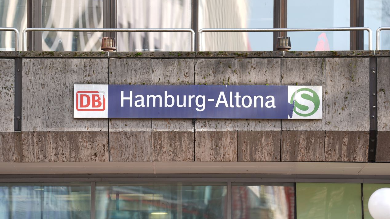 Hamburg Altona Garı Çevresi Yenileniyor!, © dpa