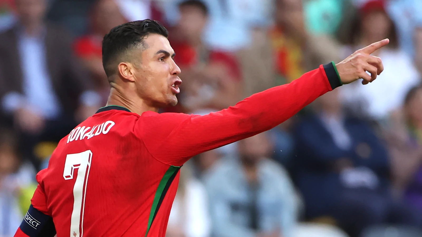 Cristiano Ronaldo, EURO 2024'te Rekor Peşinde, © dpa Cristiano Ronaldo, EURO 2024'te Rekor Peşinde, © dpa