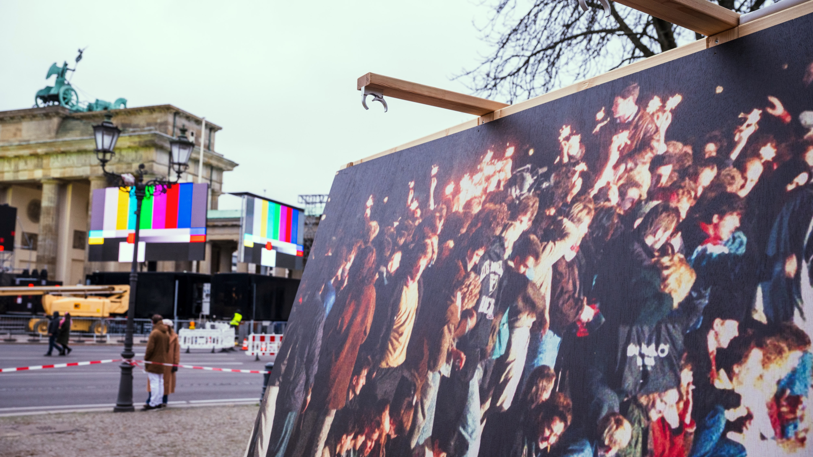 Berlin Duvarı’nın Yıldönümü Nedeniyle Trafik Kısıtlamaları!, © dpa