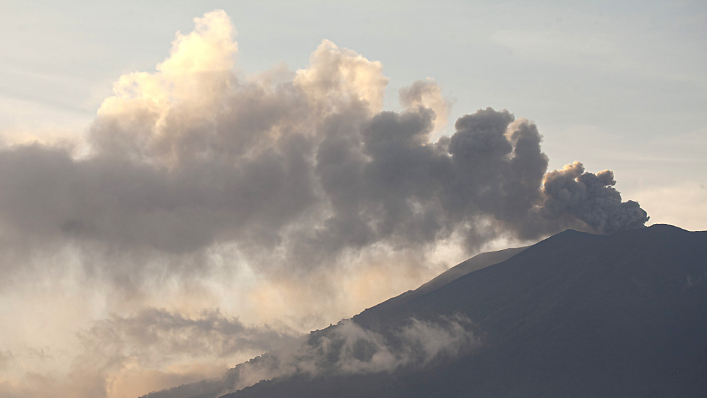 2200 Menschen nach Vulkanausbruch in Indonesien evakuiert, © Symbolbild