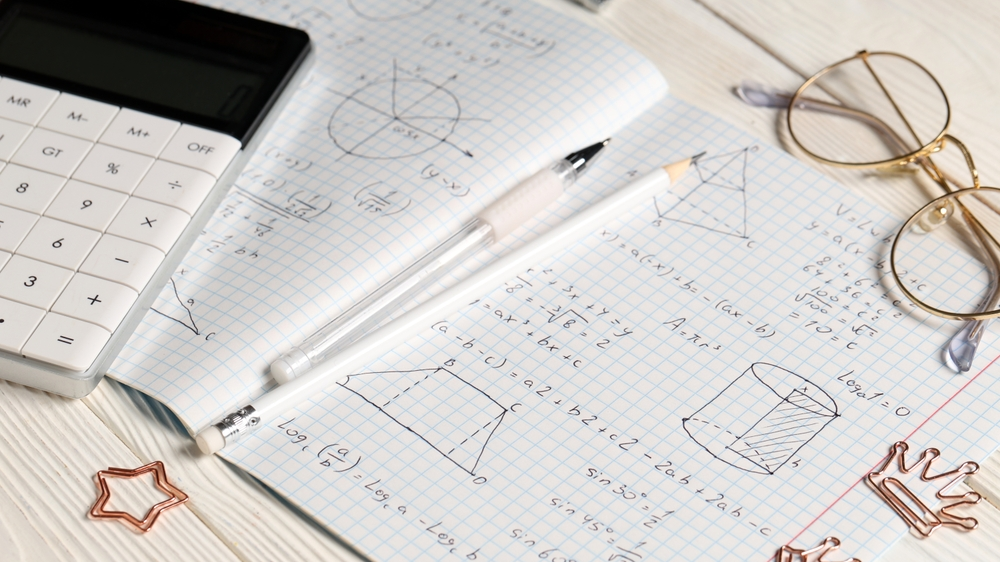  Çin'de Matematik Yarışmasında Hile Skandalı, © shutterstock