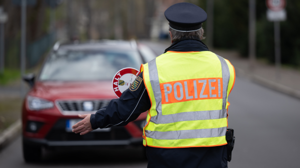 Yeni Araştırma: Polis Kontollerinde Köken ve Görünüş Etkili Olabiliyor!  , © Hendrik Schmidt/dpa