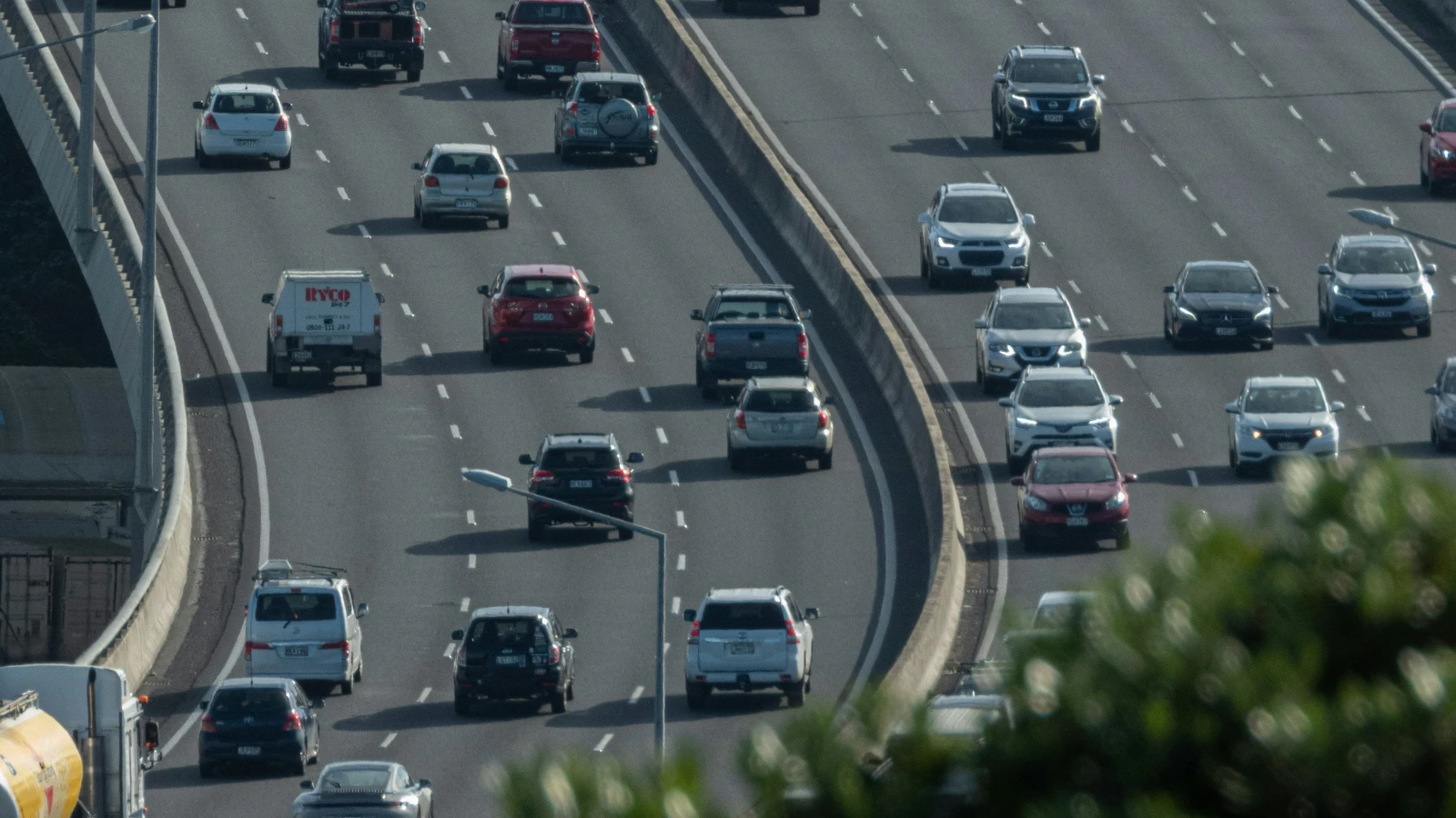 Deutlich höhere Ausgaben bei Autobahn-Abstimmung als budgetiert, © Unsplash/Robert Calvert Deutlich höhere Ausgaben bei Autobahn-Abstimmung als budgetiert, © Unsplash/Robert Calvert