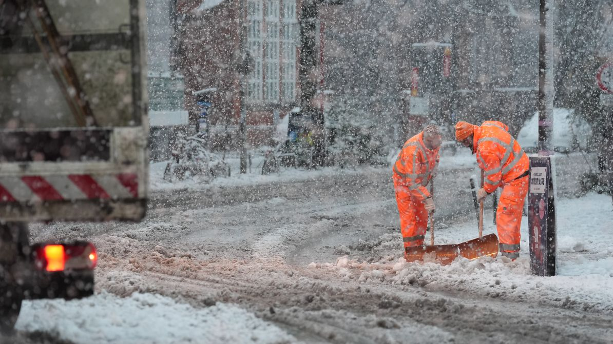 Almanya’da Hava Alarmı: Orkan Şiddetinde Rüzgâr, Kar Kaosu ve Fırtına Kabarması Uyarısı, © Marcus Brandt/dpa